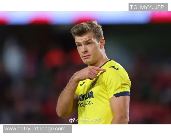 黄潜主帅谈阿隆索角色比喻教练如三明治中的火腿缺乏信任可选择离开 黄潜主帅谈阿隆索角色比喻教练如三明治中的火腿缺乏信任可选择离开