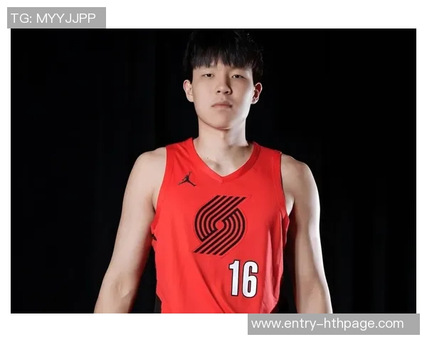 青岛队观察：杨瀚森展现山东大汉的坚韧与好胜精神